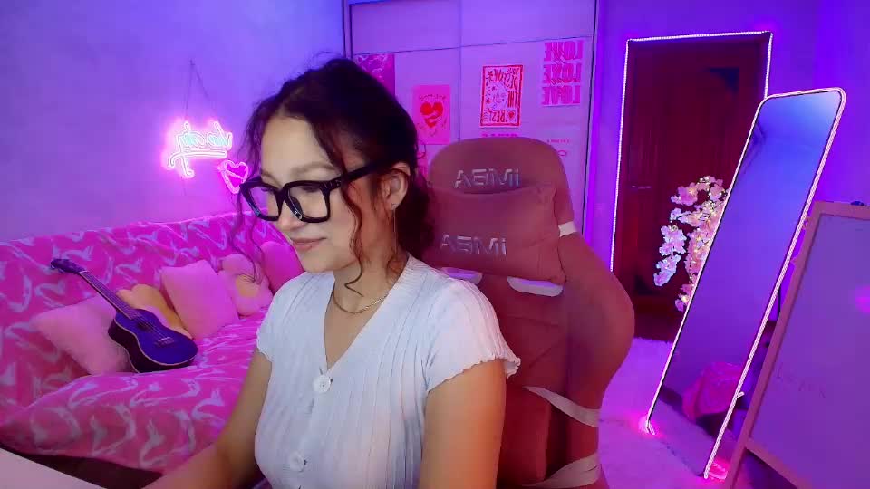 adelinekilli Webcam Star October 11, 2026