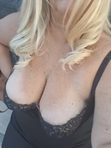Iolanda69 Webcam Chat October 12, 2026