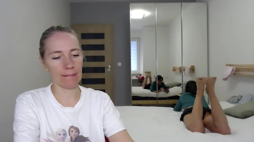 Pepper_mur Webcam Chat October 12, 2026
