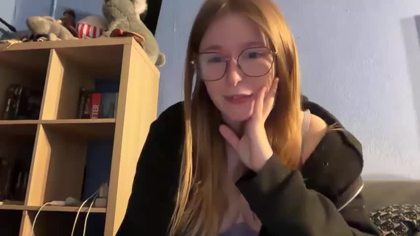 thepretiestgirlhere Webcam Chat October 12, 2026
