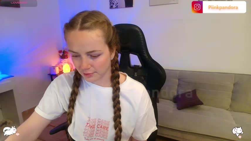 Piinkpandora Webcam Chat October 12, 2026