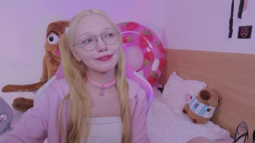 blush Webcam Chat October 12, 2026