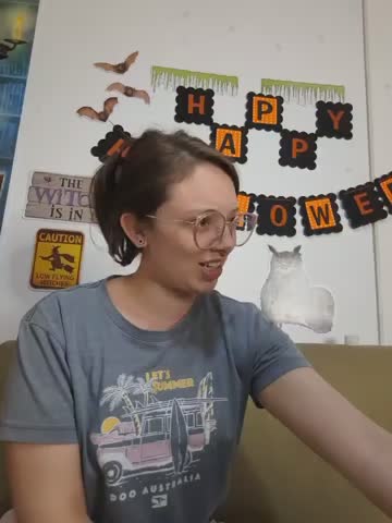 linda-schmidt Webcam Chat October 12, 2026