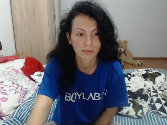 Emmatoo Webcam Chat October 12, 2026