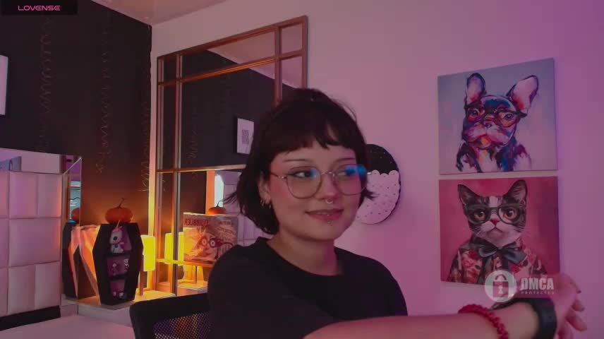 miila_stone Webcam Chat October 12, 2026