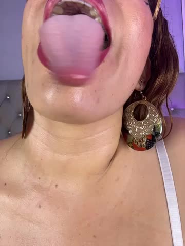 naughty_flower18 Webcam Chat October 13, 2026