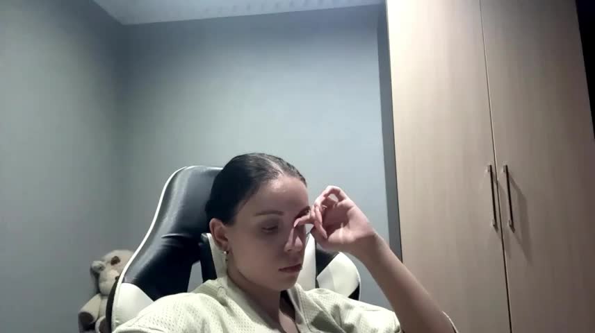 Hisaky Webcam Chat October 13, 2026