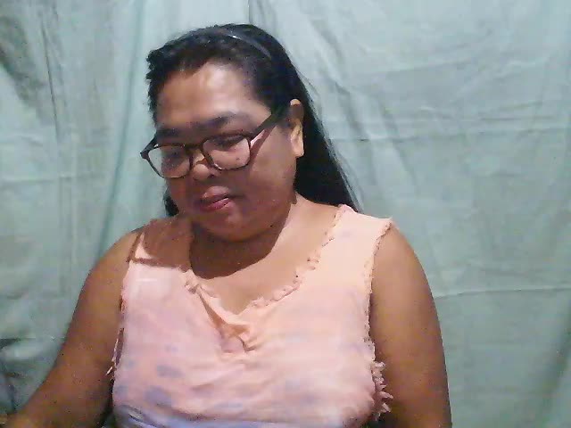 cris_tita Webcam Chat October 13, 2026