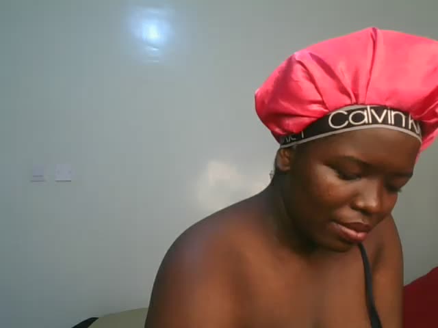 royal_rosie Webcam Chat October 13, 2026