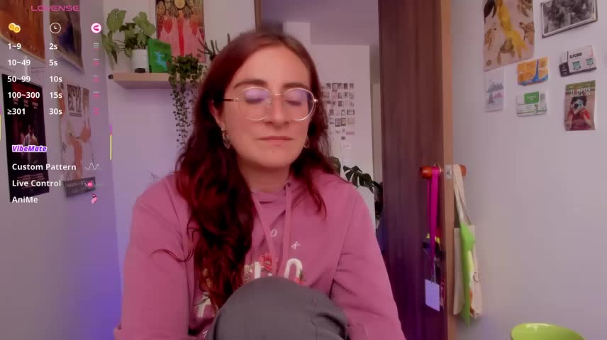 linda_giggle Webcam Chat October 13, 2026