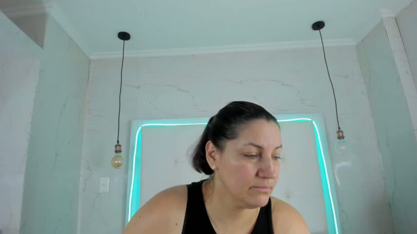 Heidy_milf Webcam Chat October 13, 2026