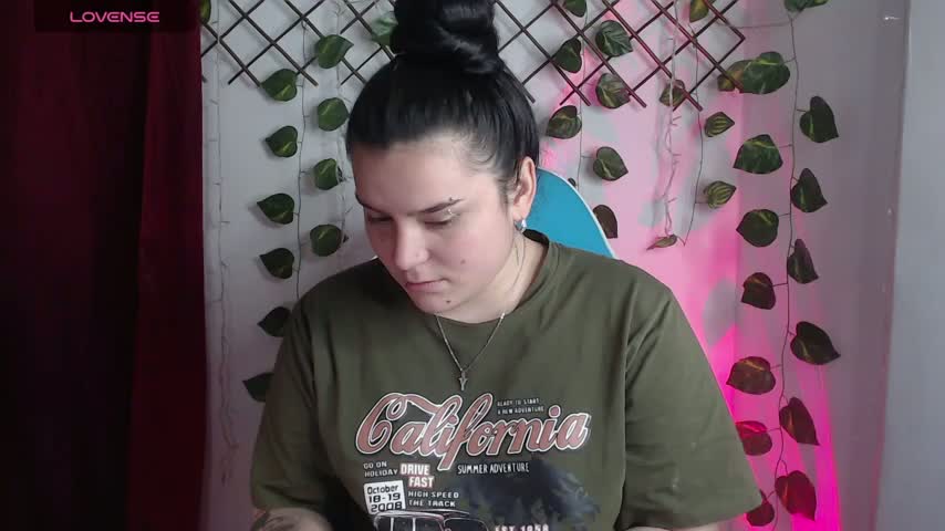 Nika_1_ Webcam Chat October 13, 2026