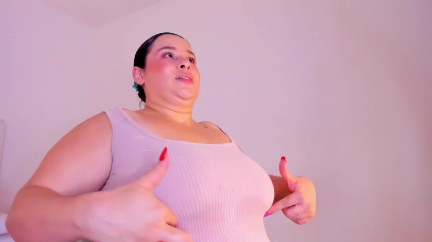 lilacoral7 Webcam Chat October 14, 2026