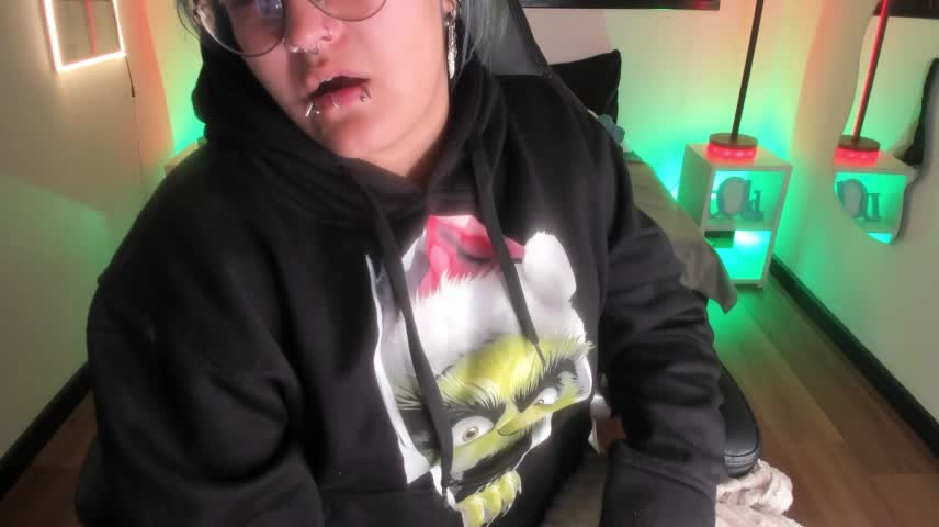 lucky-leah Webcam Chat October 14, 2026