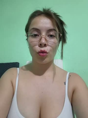 Emmasweet_Val Webcam Chat October 14, 2026