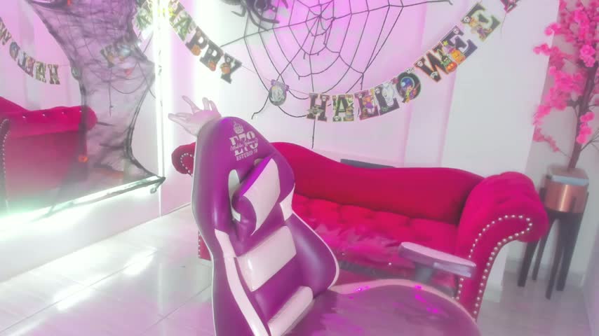 Isabella_rows Webcam Chat October 14, 2026
