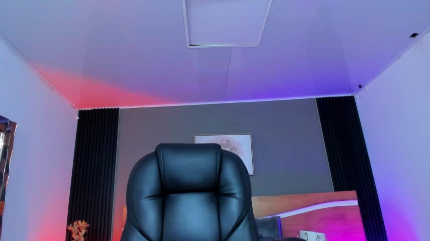 cristal_crossfitx Webcam Chat October 14, 2026