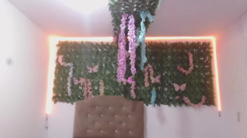 adara_cute_69 Webcam Star October 14, 2026