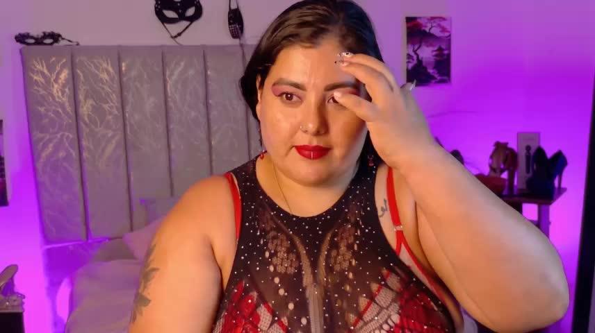 Isabell_Luxxx Webcam Chat October 13, 2026