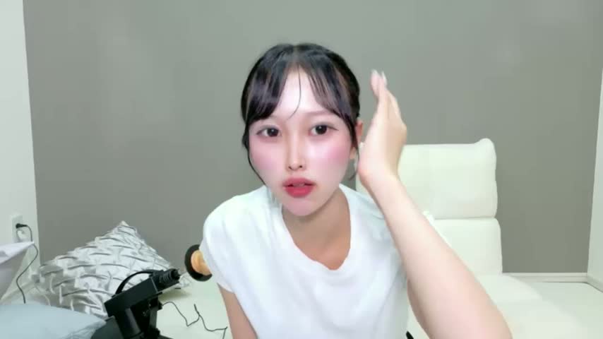 mio_mio_369 Webcam Chat October 14, 2026