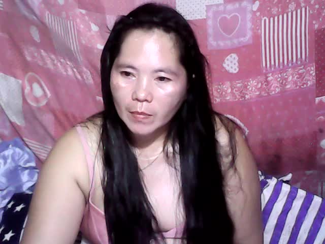 hotpusie_4u Webcam Chat October 14, 2026