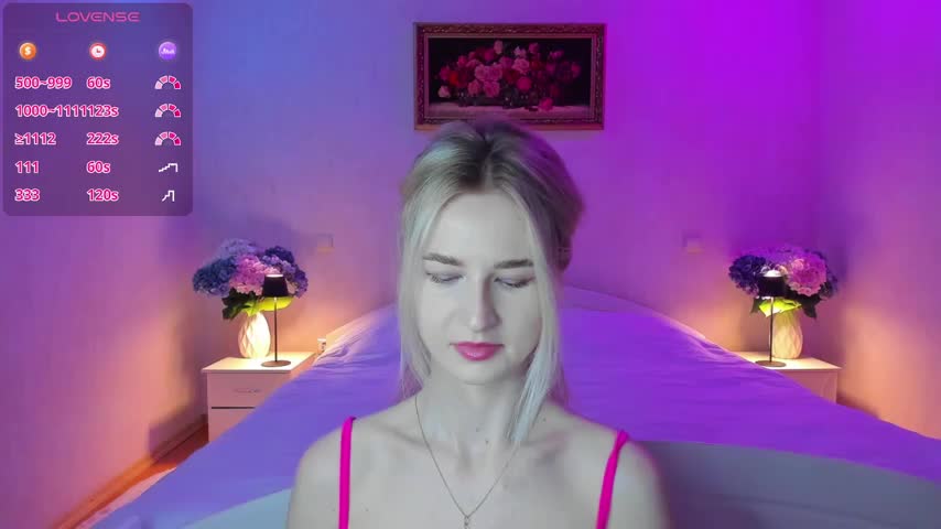 Julie_Blaze Webcam Star October 14, 2026
