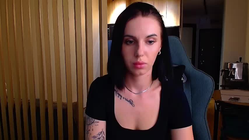 Mindblowing_Woman Webcam Chat October 14, 2026