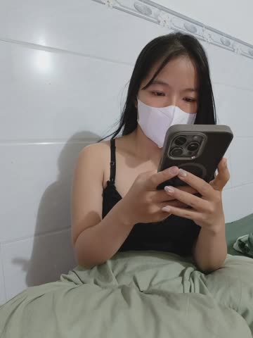 mylinh197 Webcam Chat October 14, 2026