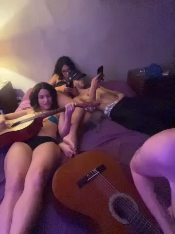 Ninfi Webcam Chat October 14, 2026
