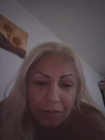 cris4bionda Webcam Chat October 14, 2026