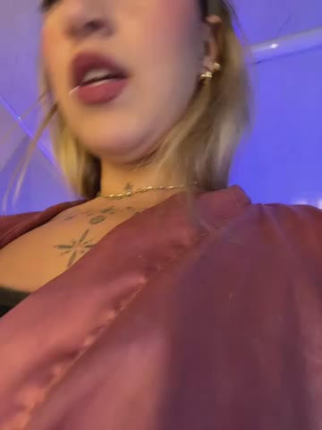 MollyCruz Webcam Chat October 14, 2026