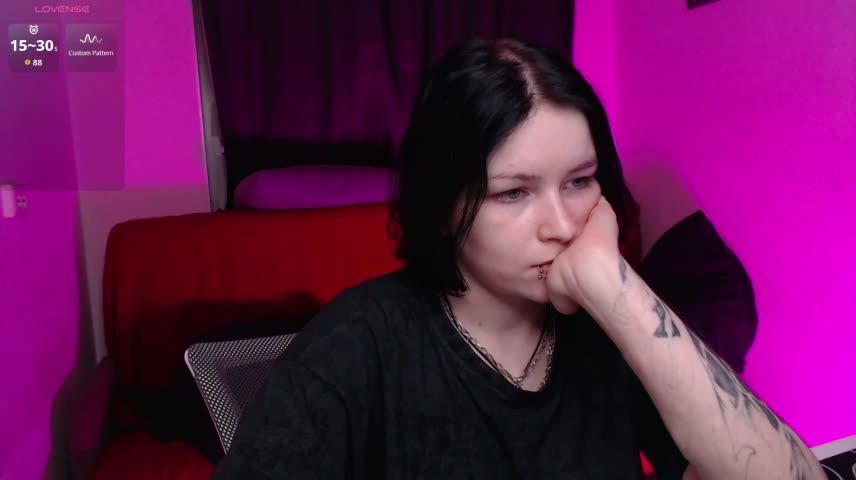CherryNight6 Webcam Chat October 14, 2026