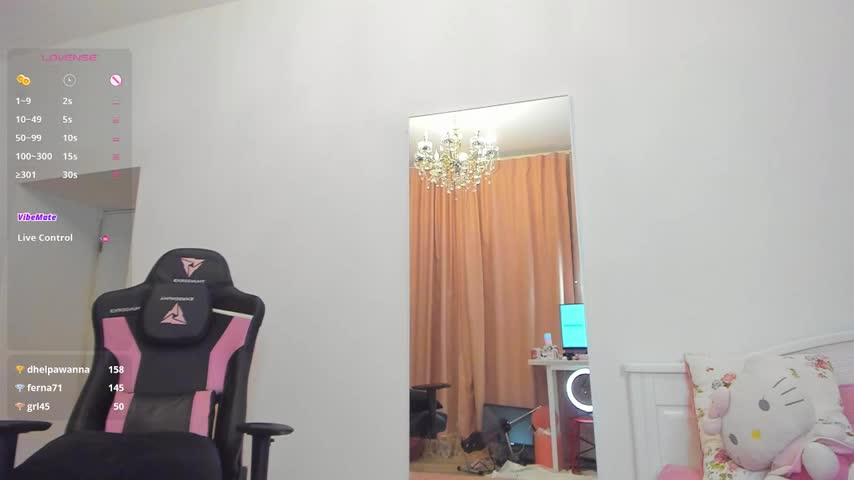 lil_cassie Webcam Chat October 14, 2026