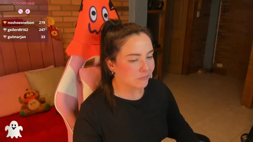 amaia_monet Webcam Chat October 14, 2026