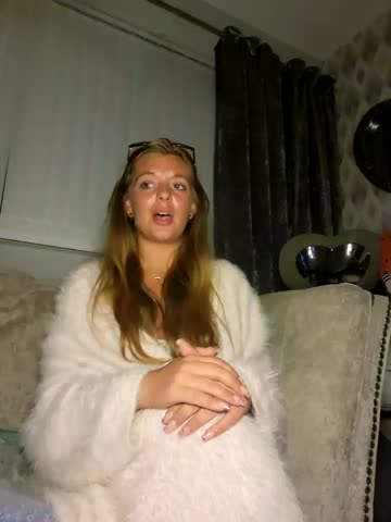Vixen-Addiction Webcam Chat October 14, 2026