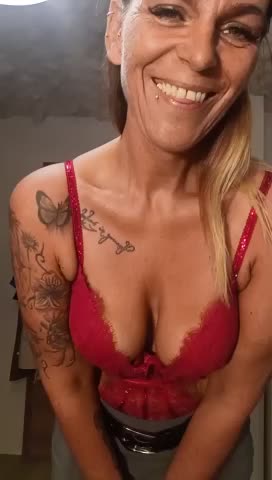 DienchenHot Webcam Chat October 14, 2026