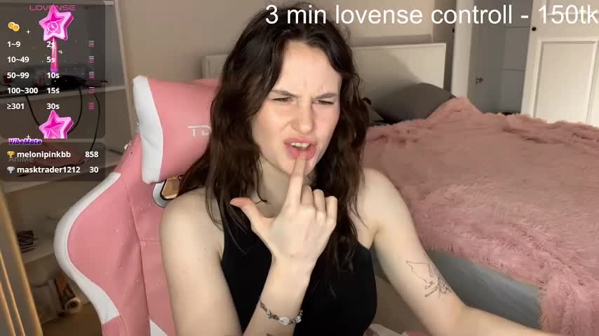 MilaniaElin Webcam Chat October 14, 2026