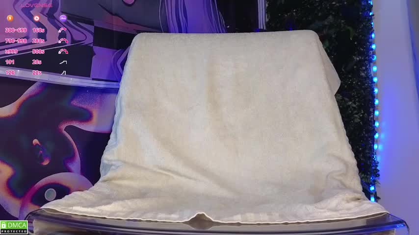 hazekiss Webcam Chat October 14, 2026