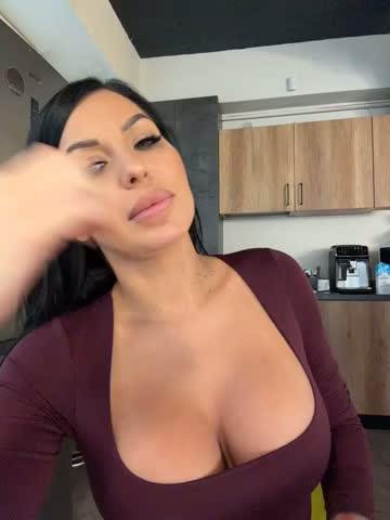 ReynaMorel Webcam Star October 14, 2026
