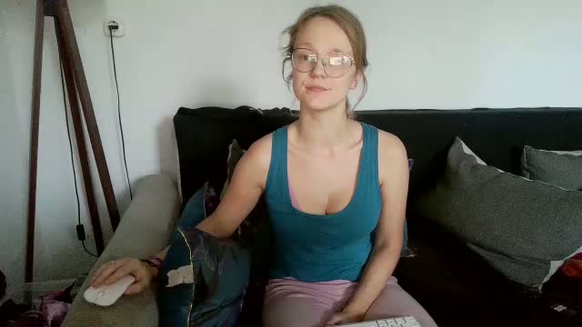 Leni-Fuchs Webcam Chat October 14, 2026