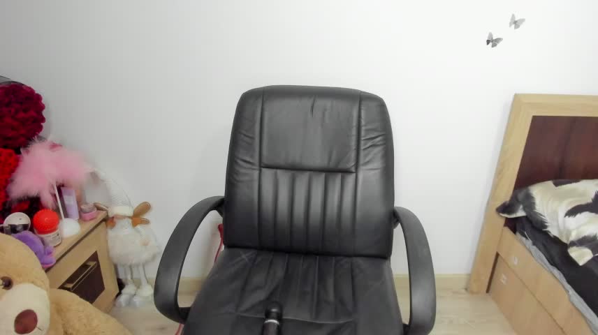 kilenyapatrice Webcam Chat October 14, 2026