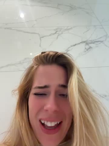 oliviafranciis Webcam Chat October 14, 2026