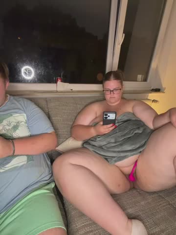 CurvyPaar2 Webcam Chat October 14, 2026