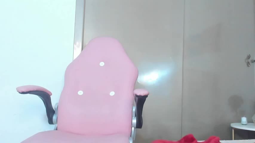 IslaRose7 Webcam Chat October 14, 2026