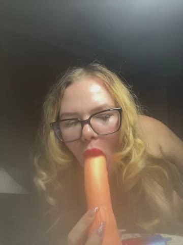 Gold_Applee Webcam Chat October 14, 2026