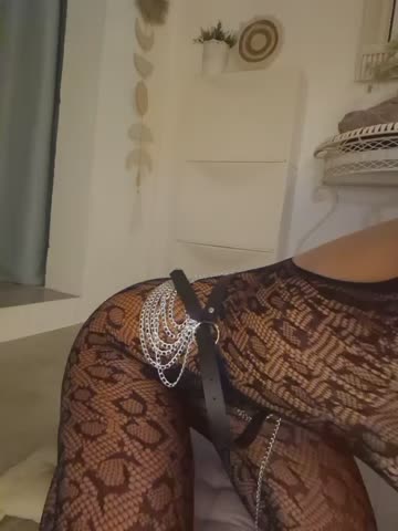 CelynaRoss Webcam Chat October 14, 2026