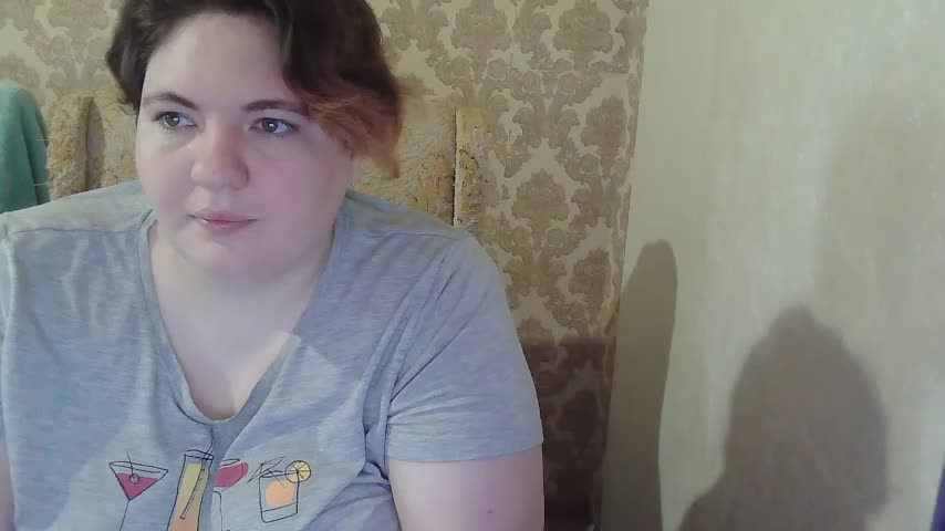 EmmaXKristall Webcam Chat October 14, 2026