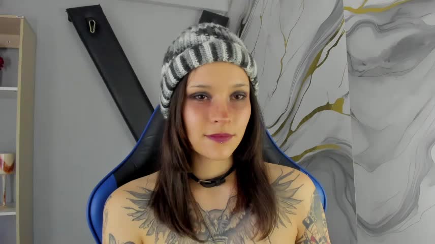 AnnyThompson_ Webcam Chat October 14, 2026