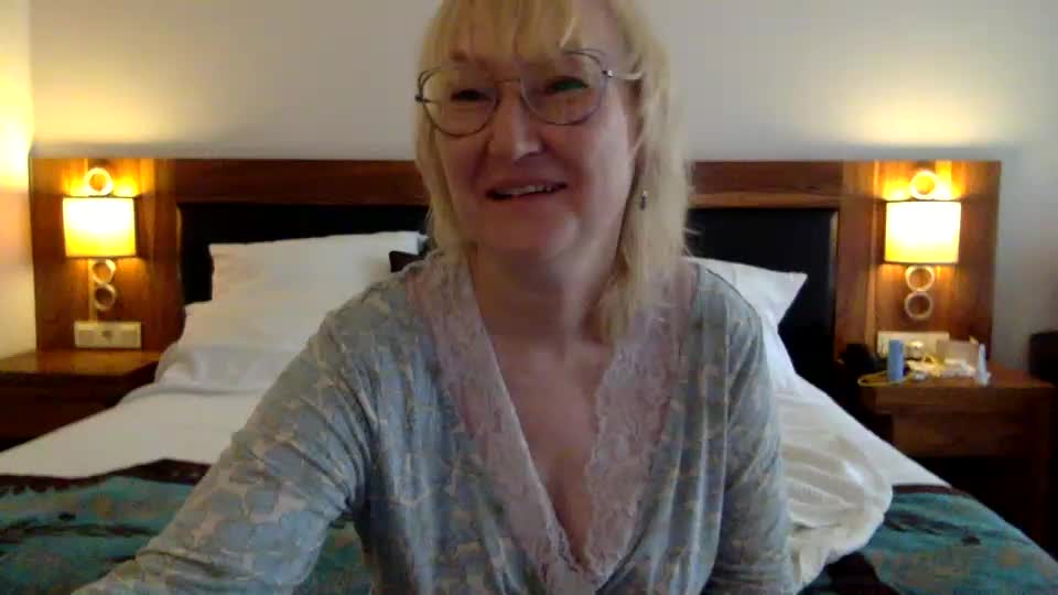 Zeyona Webcam Chat October 14, 2026