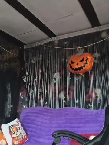 KikiXRed Webcam Chat October 15, 2026